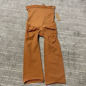 SKIMS Seamless Sculpt Above The Knee Shaping Shorts Bronze 3X NWT